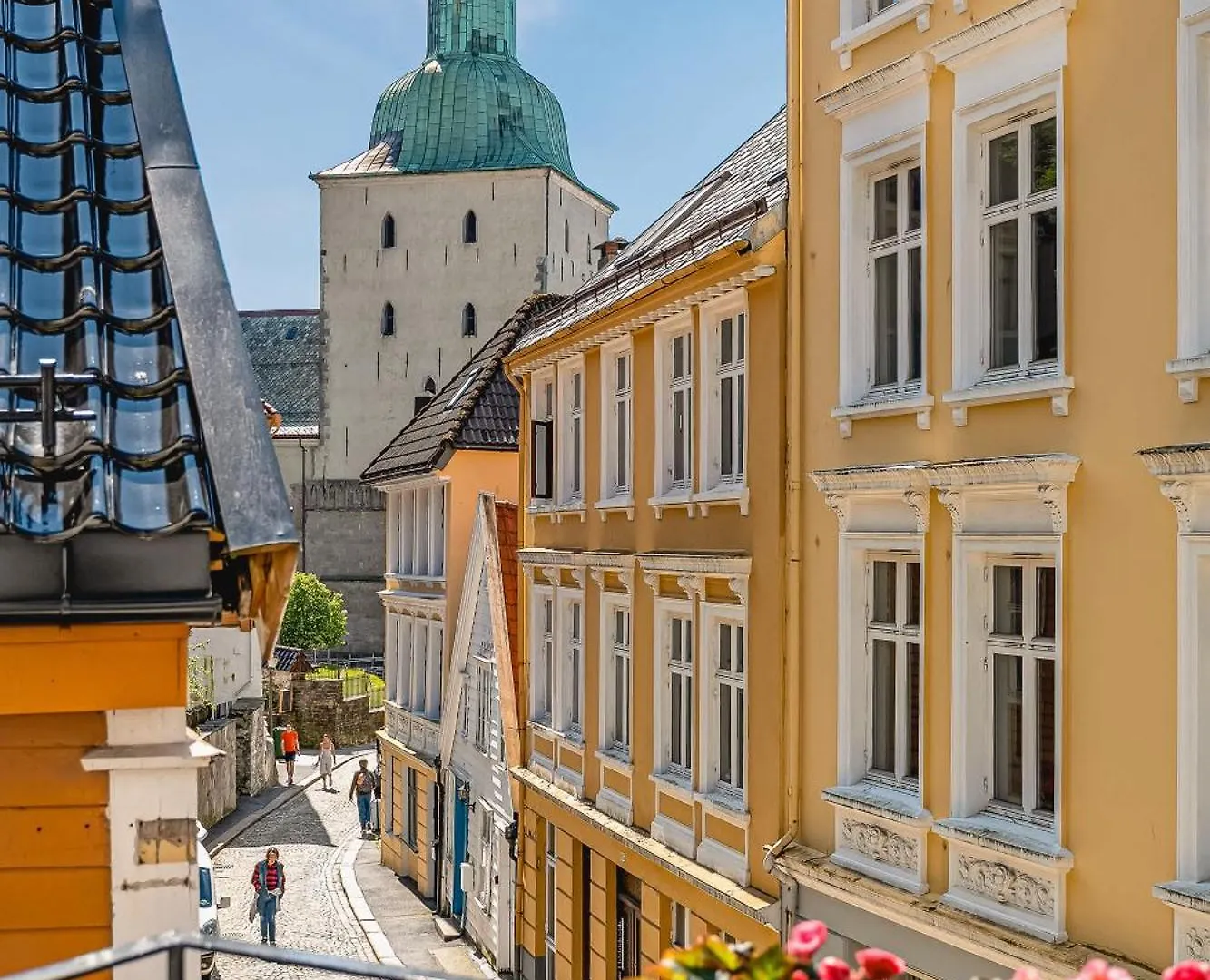 Renovated Gem With Balcony In Central Street Bergen 0*,  Norveç